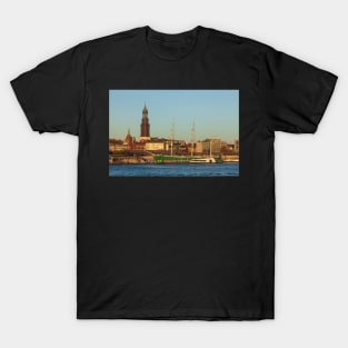 Michel, Rickmer Rickmers, Cap San Diego, ship, Elbe, harbor, evening, Hamburg, sailing ship, windjammer T-Shirt